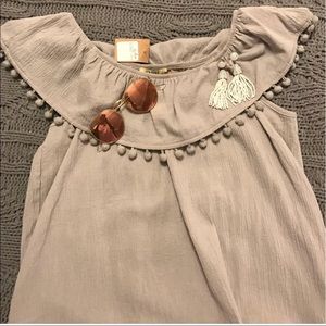 Pom off the shoulder top! Color: taupe